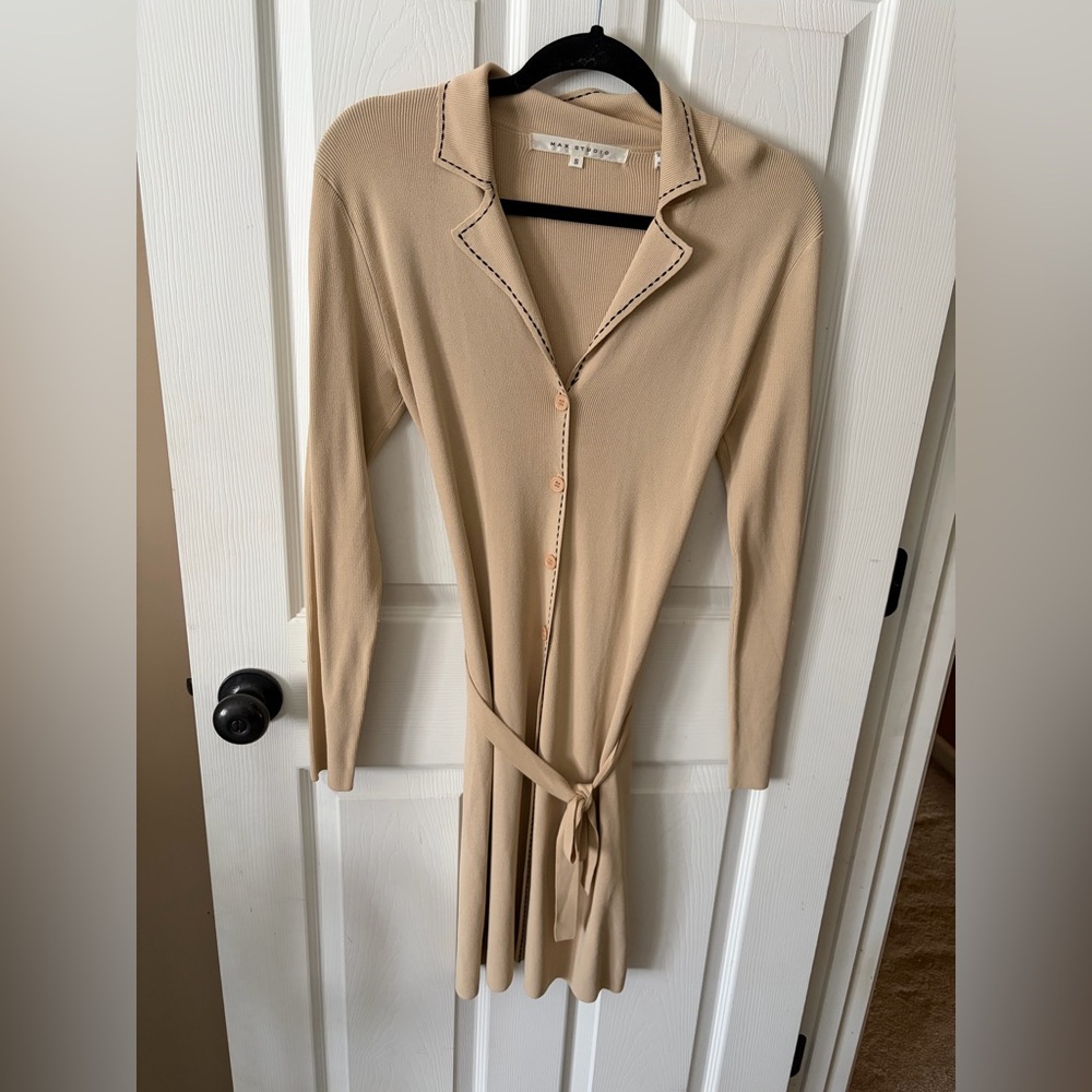 Max Studio Beige button down sweater dress With Black Trim women’s Size Small